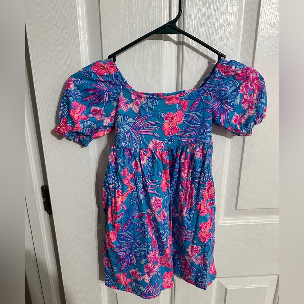 Girls Lilly Pulitzer dress size S 4-5. Excellent condition.